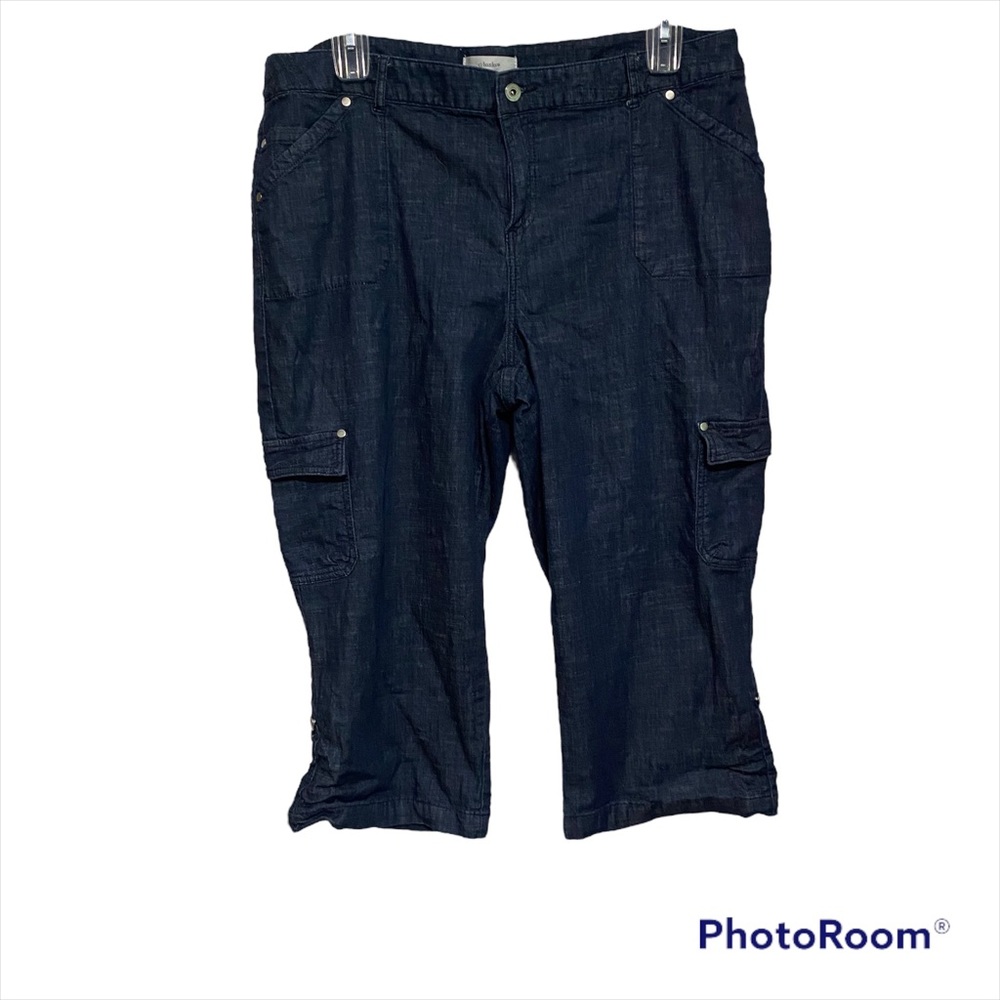 CJ Banks lightweight Capri Jeans Size 20W.